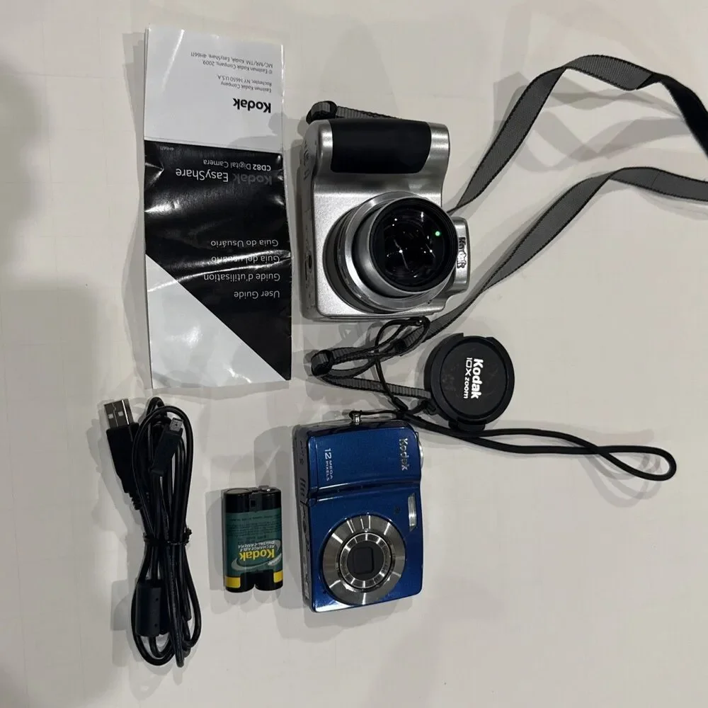 Kodak EasyShare Z650 Tested Working + CD82 Camera Lot Charger Included READ